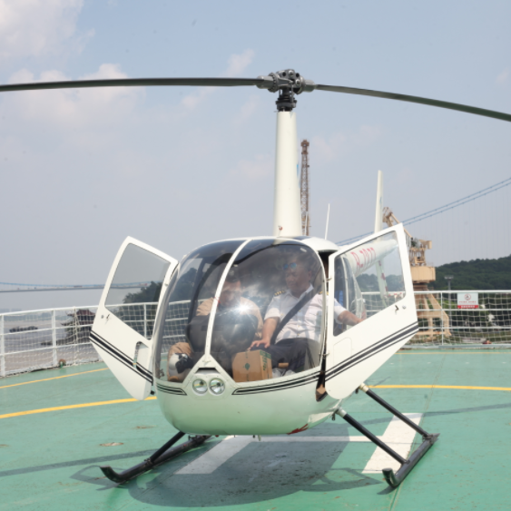 4人座活塞类直升机商照培训