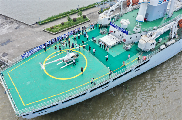 无锡江阴：通江达湖 “飞”跃经济新赛道